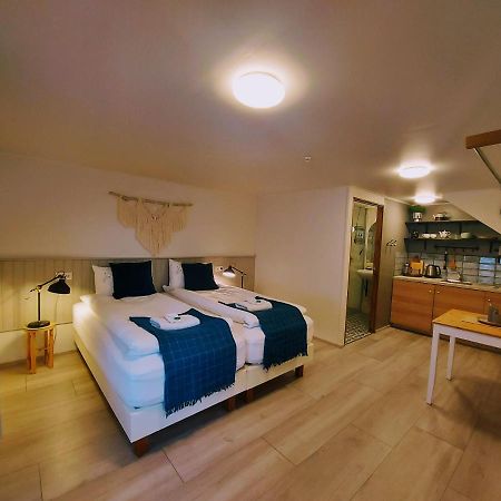 Grasteinn Guesthouse Þórshöfn Buitenkant foto