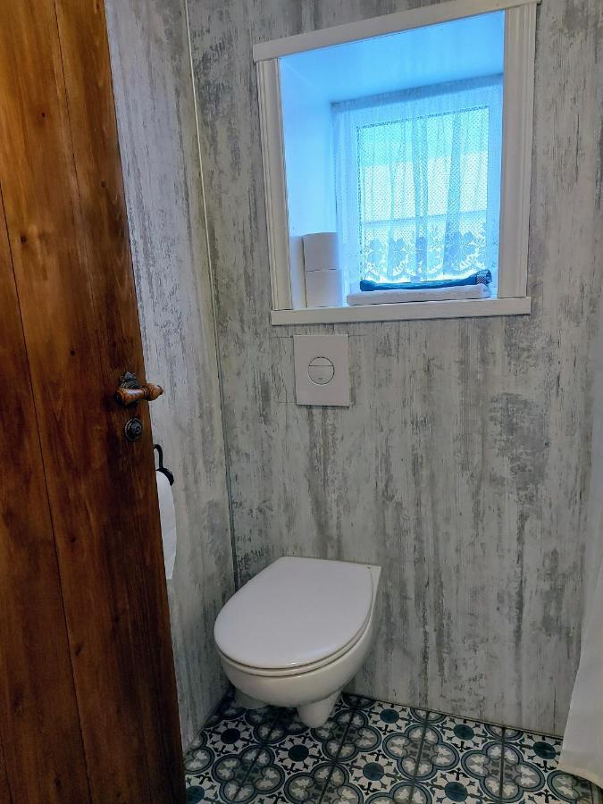 Grasteinn Guesthouse Þórshöfn Buitenkant foto