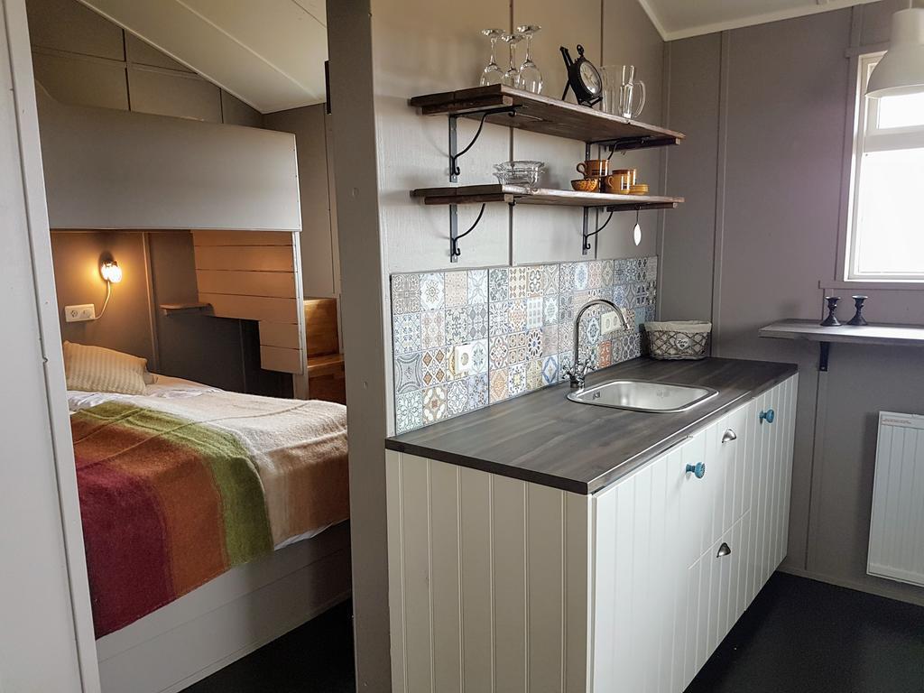 Grasteinn Guesthouse Þórshöfn Buitenkant foto
