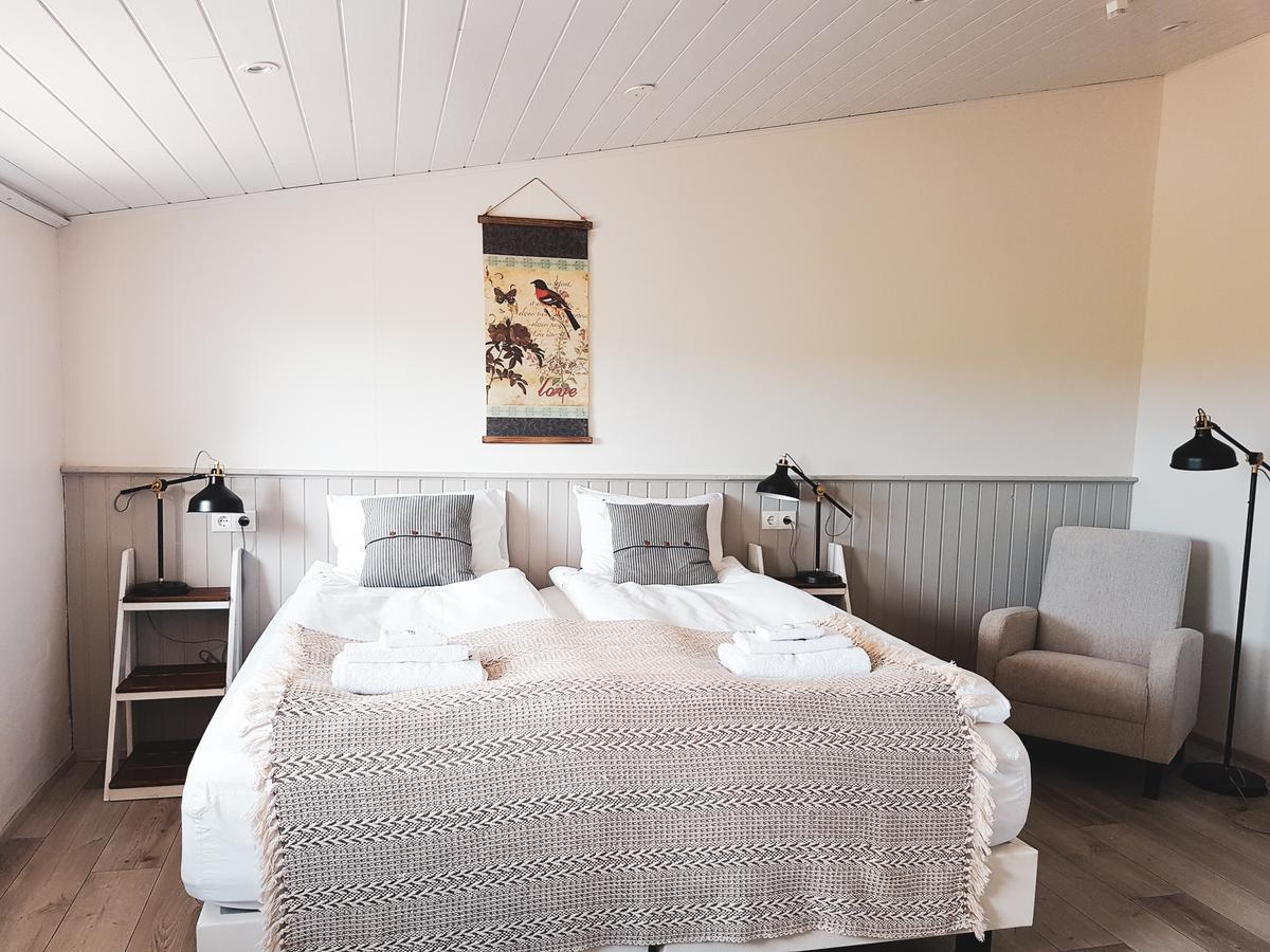 Grasteinn Guesthouse Þórshöfn Buitenkant foto