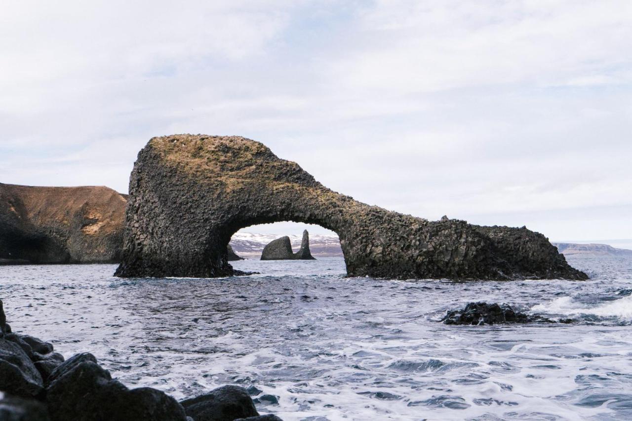 Grasteinn Guesthouse Þórshöfn Buitenkant foto